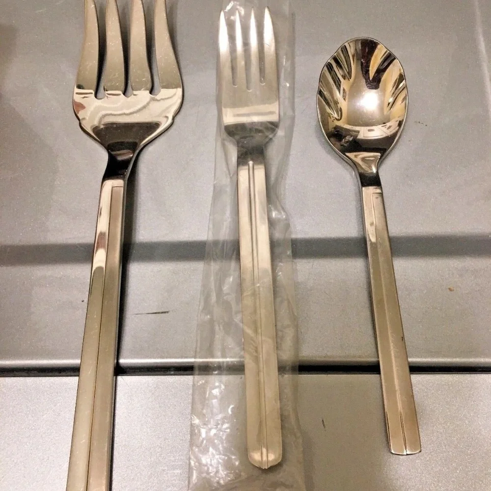 New Retroneu Infinite Cold Meat serving Fork 8 3/8